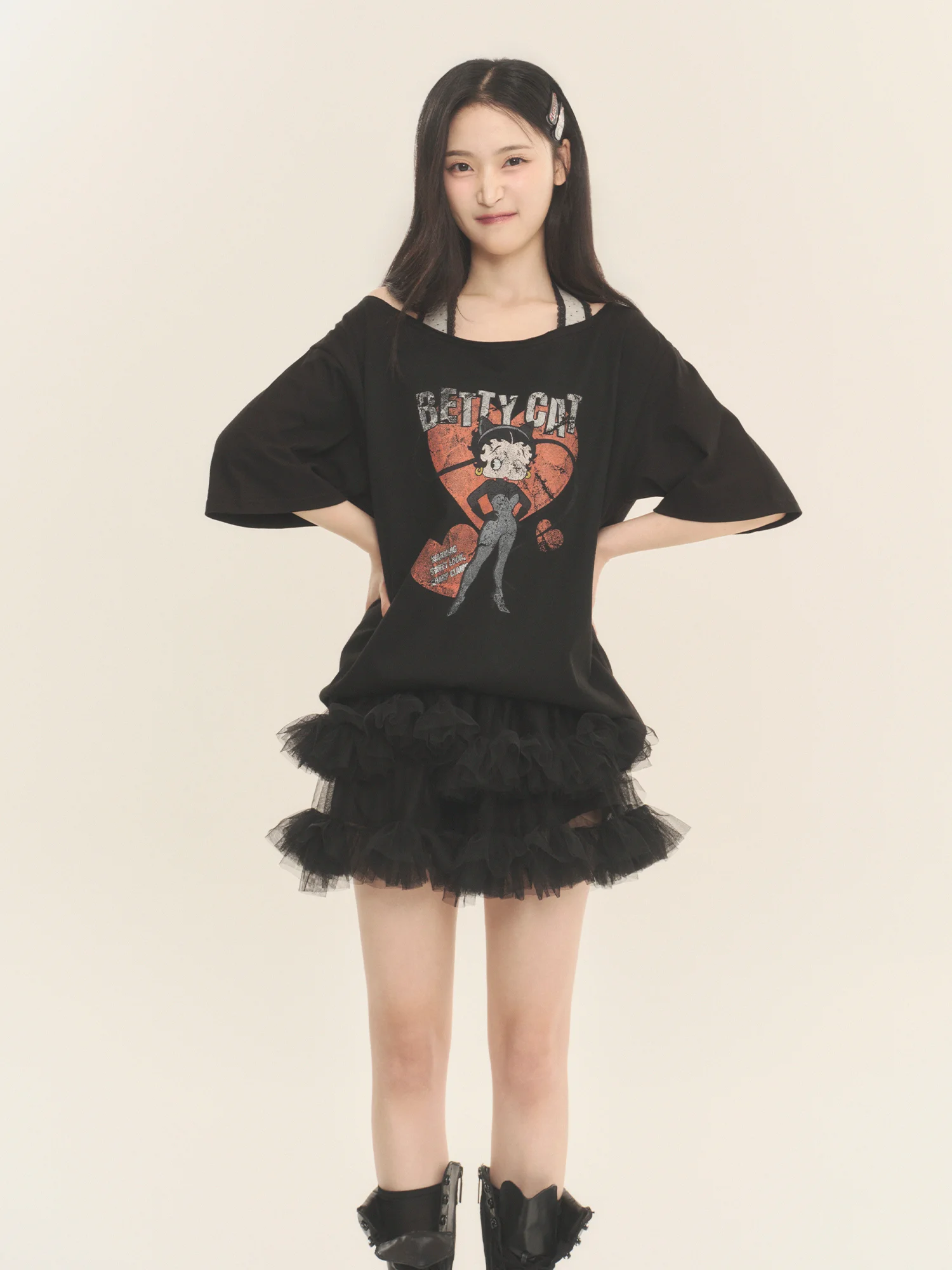 [SET] 베티붑 베티캣 홀터 오프숄더 반팔 티셔츠_블랙