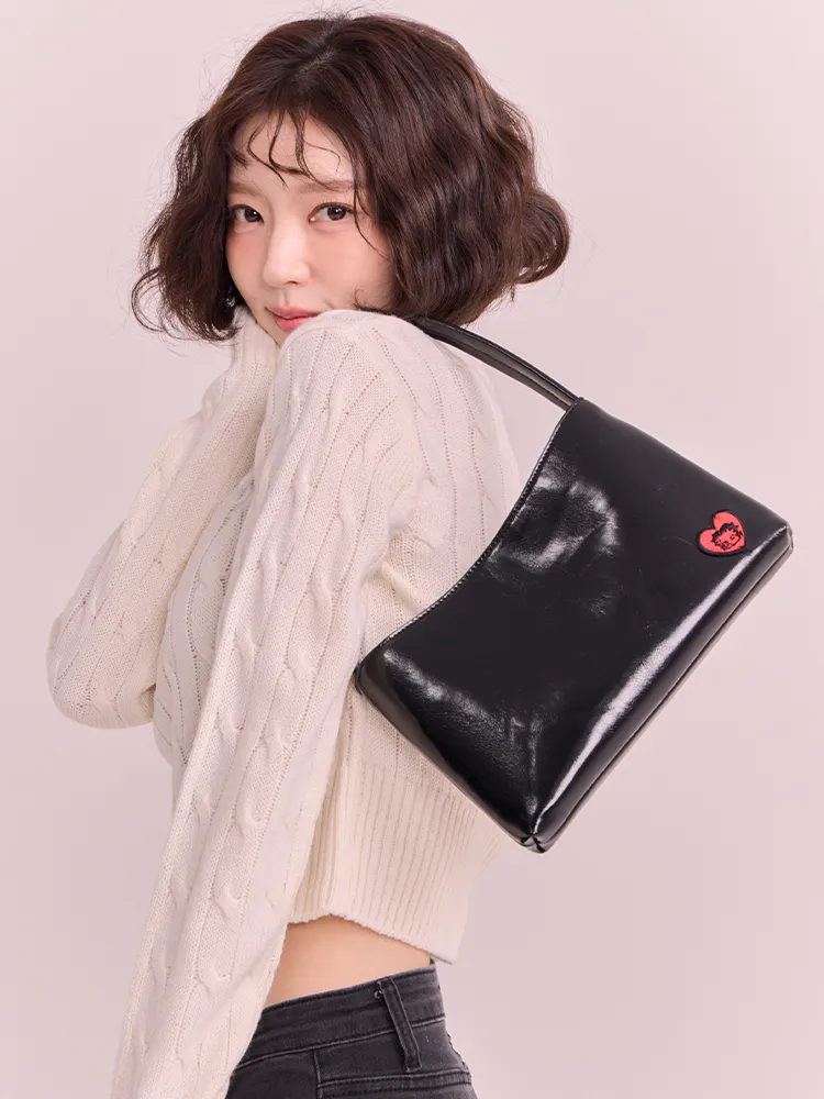 베티붑 글로시 레더 미니 숄더백_블랙