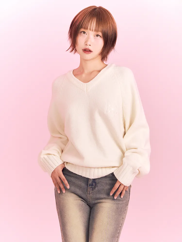 베티붑 오버핏 브이넥 니트_아이보리